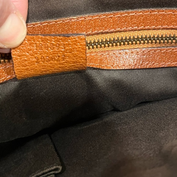 Authenticated Gucci Nailhead Abbey Messenger Shoulder Bag Crossbody Tote Bag - Picture 13 of 15